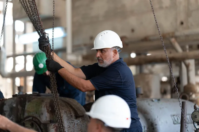 Engineering Without Experts: How American Manufacturers Are Preserving Precision in the Face of a Vanishing Skilled Workforce